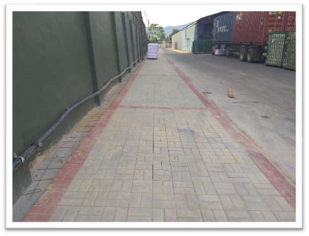 Roadmarking at Tanjung Langsat